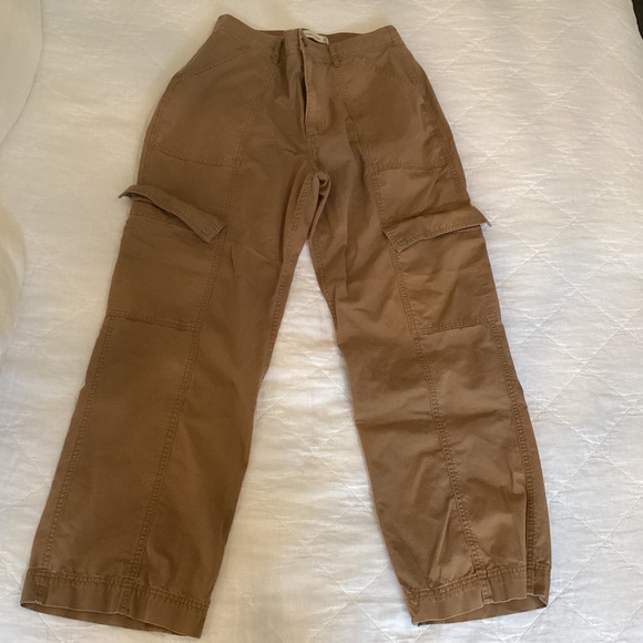 Abercrombie & Fitch Women’s Relaxed Cargo pants 31/12 - Picture 1 of 3